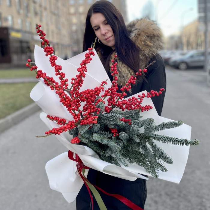 Букет Илекс с нобилисом