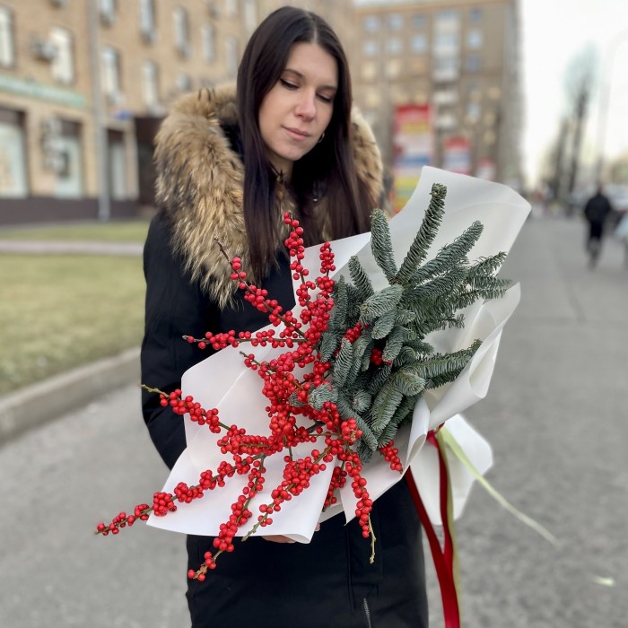 Букет Илекс с нобилисом