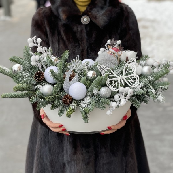 Новогодняя композиция Белая Ночь