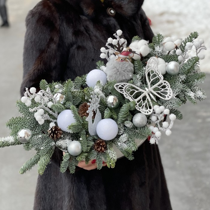 Новогодняя композиция Белая Ночь