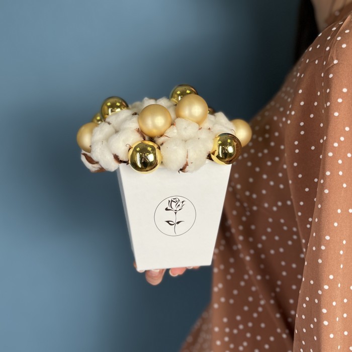 Новогодняя композиция Снежный баблс