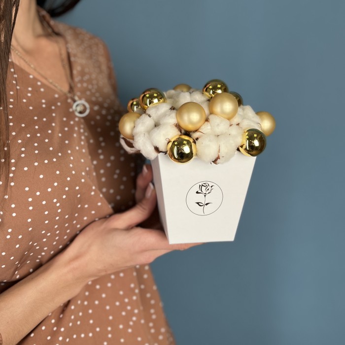 Новогодняя композиция Снежный баблс