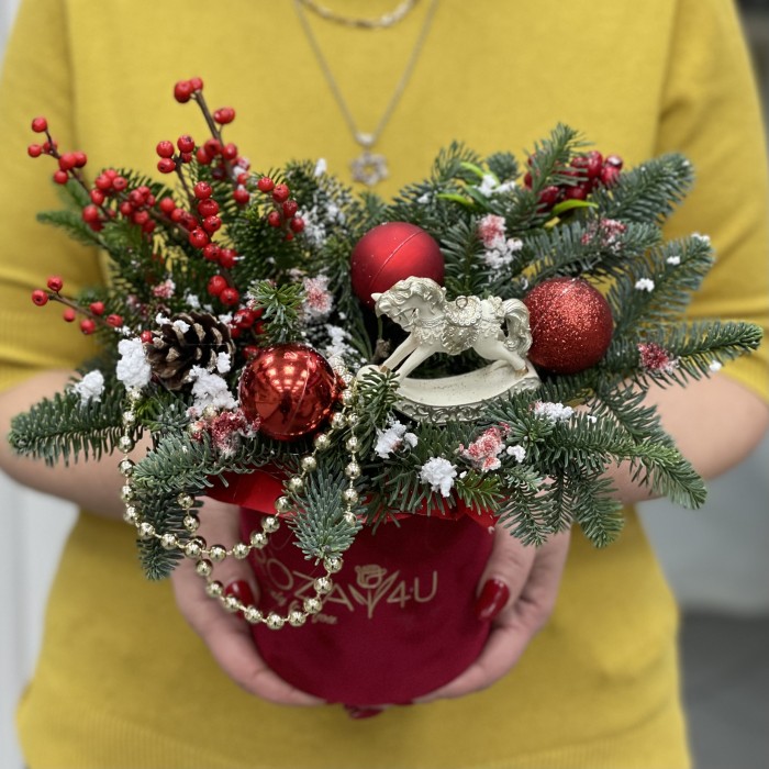 Новогодняя композиция Зимний Праздник