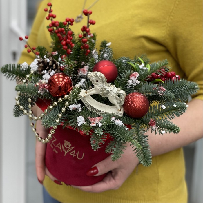 Новогодняя композиция Зимний Праздник