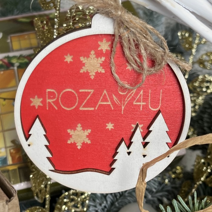 Новогодняя корзина с подарками Чудес и счастья