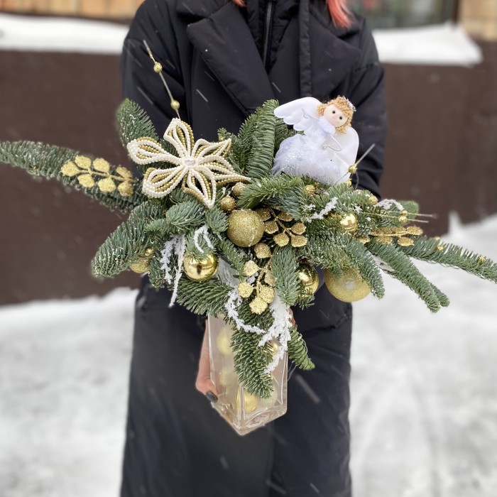 Новогодняя композиция Рождественский ангел с нобилисом