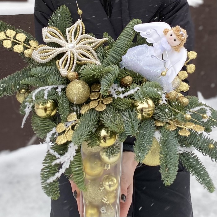 Новогодняя композиция Рождественский ангел с нобилисом