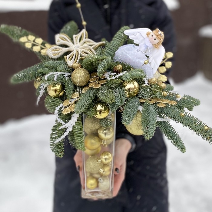 Новогодняя композиция Рождественский ангел с нобилисом
