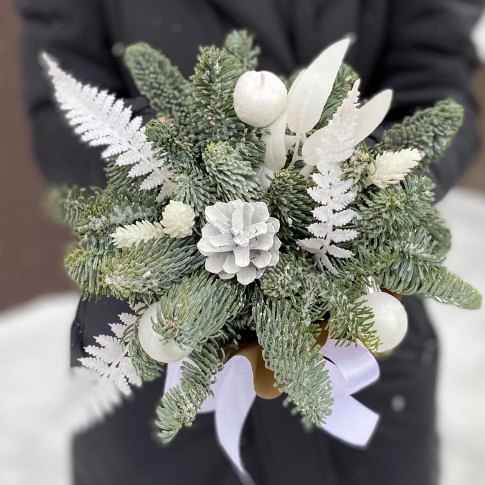 Новогодняя композиция Белый Иней