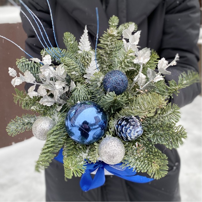 Новогодняя композиция Морозная Свежесть