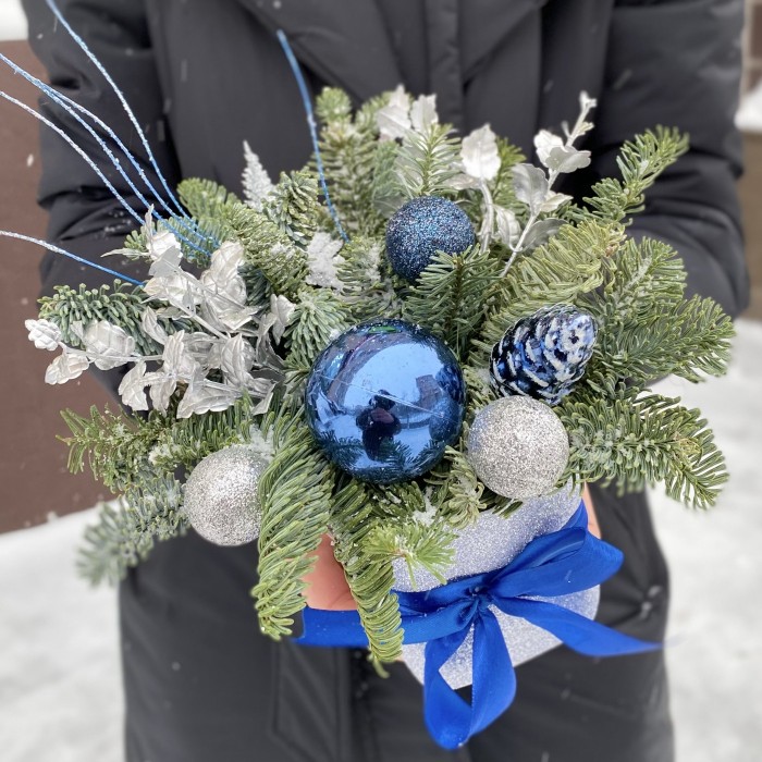 Новогодняя композиция Морозная Свежесть