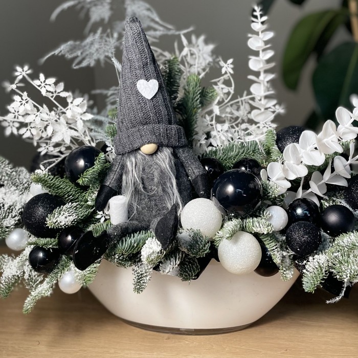 Новогодняя композиция Рождественский гном