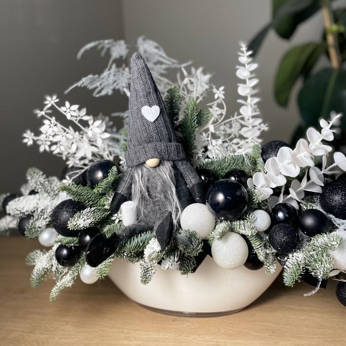 Новогодняя композиция Рождественский гном