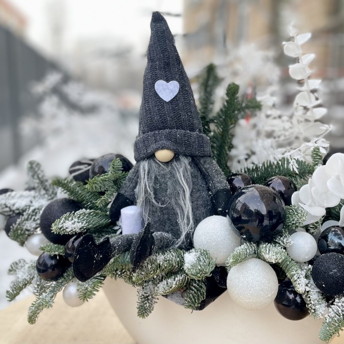 Новогодняя композиция Рождественский гном