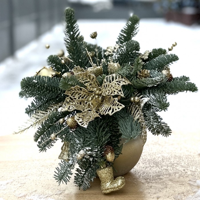 Новогодняя композиция Золотой Цветок
