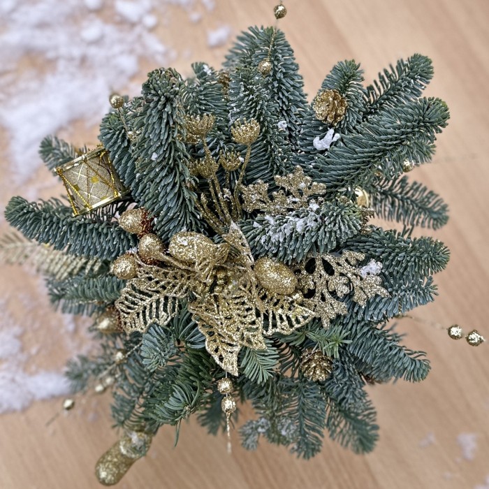 Новогодняя композиция Золотой Цветок