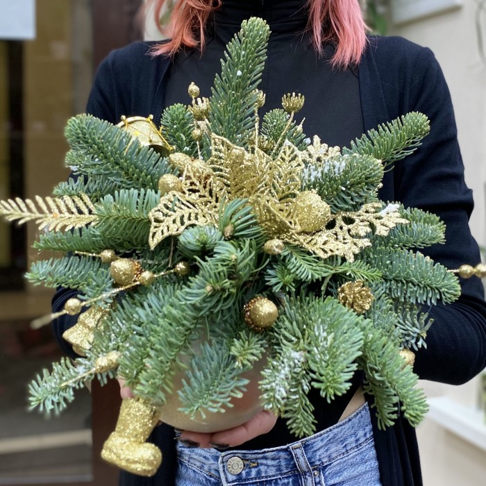 Новогодняя композиция Золотой Цветок