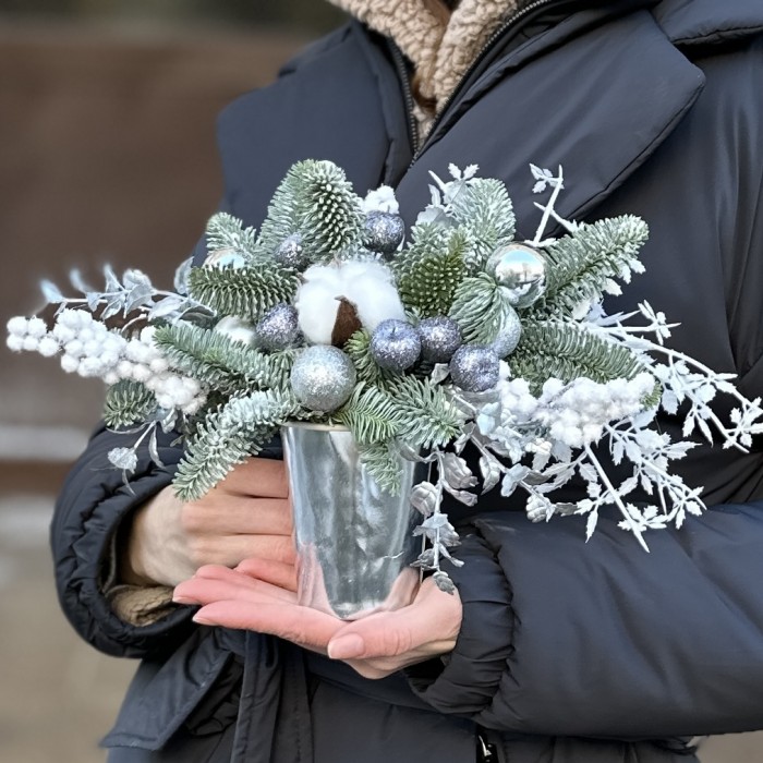 Новогодняя композиция с нобилисом в стакане Прохлада