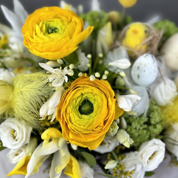 Пасхальная композиция в корзинке