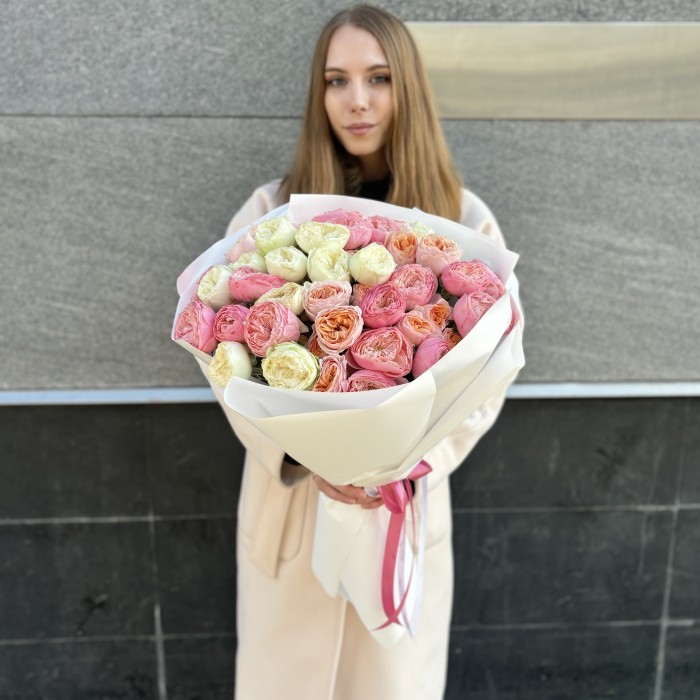 Пастельный микс пионовидных роз