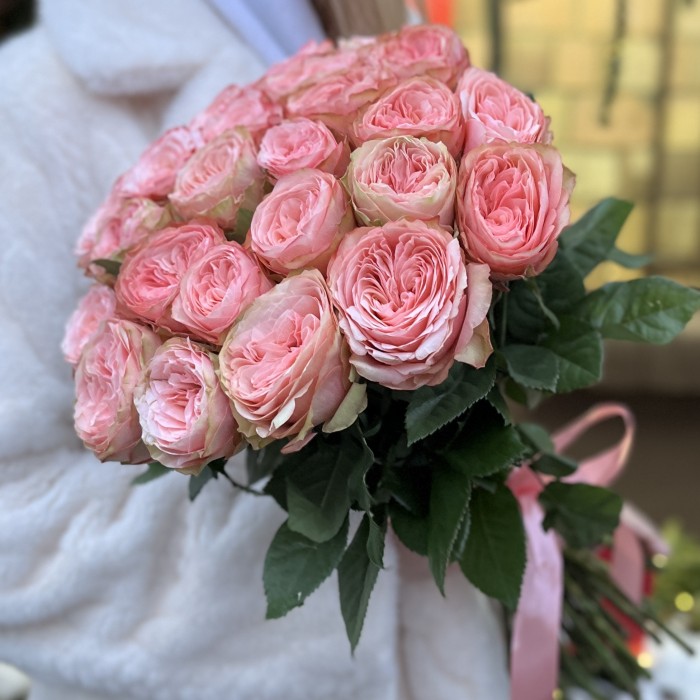 Пионовидная роза Кахала 50 см