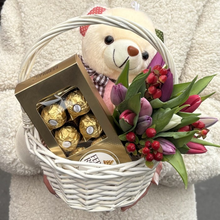 Подарочная корзина к 8 марта Для Тебя