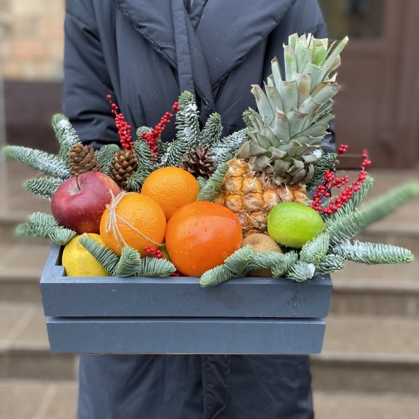 Подарочный ящик с фруктами