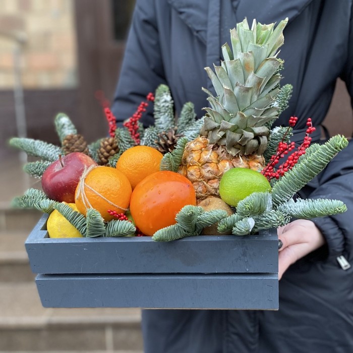 Подарочный ящик с фруктами