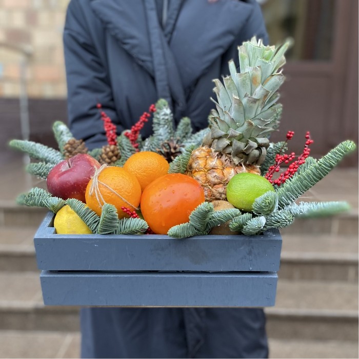 Подарочный ящик с фруктами