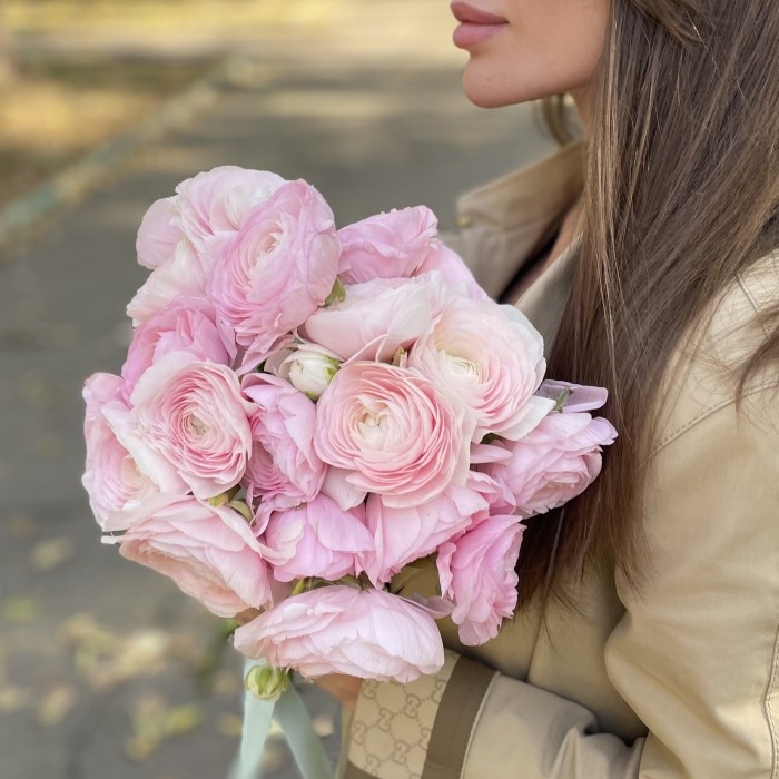 Ранункулюс розовый