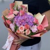 Романтичный  букет с гортензией