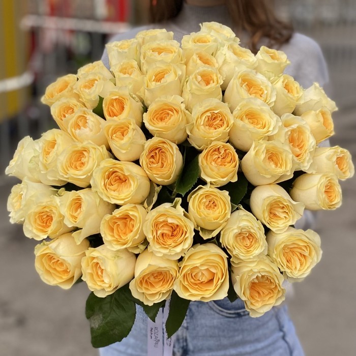 Роза лимонная пионовидная Баттеркап 35 см