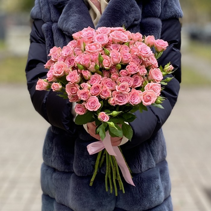 Кустовая роза Одилия