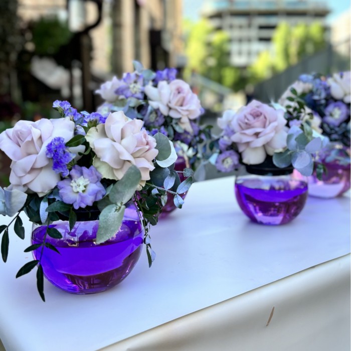 Сиреневая композиция в стеклянном шаре