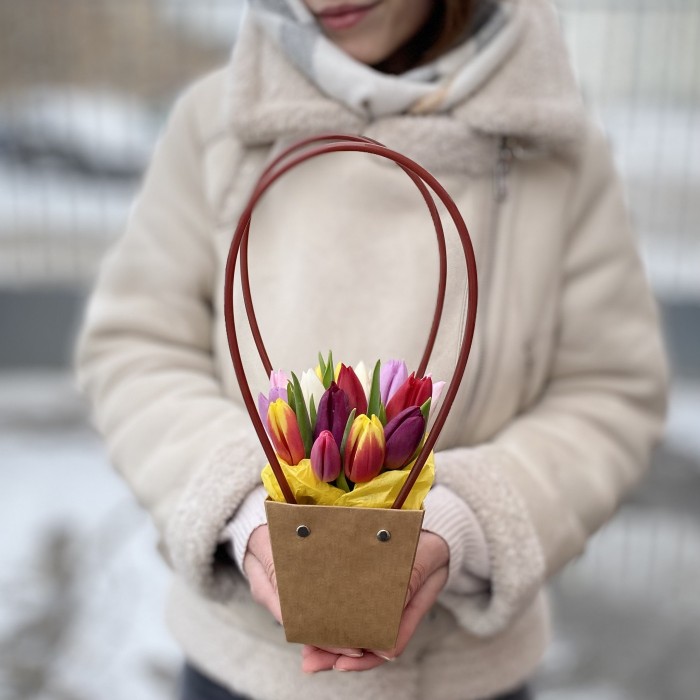 Тюльпаны микс в сумочке