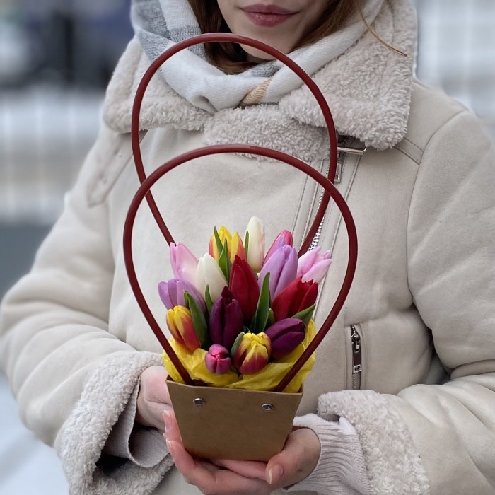 Тюльпаны микс в сумочке