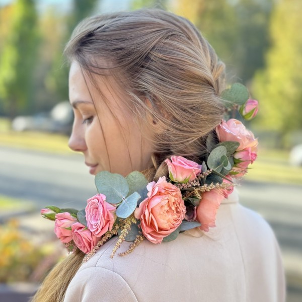 Украшение из цветов для прически с кустовой розой Джульетта