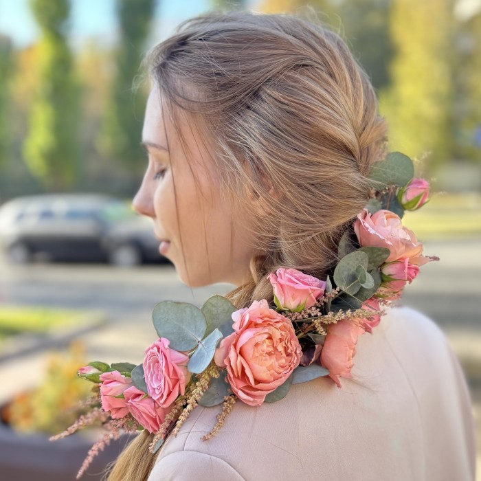 Украшение из цветов для прически с кустовой розой Джульетта