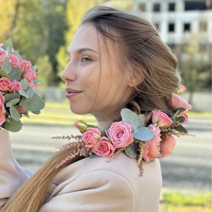 Украшение из цветов для прически с кустовой розой Джульетта