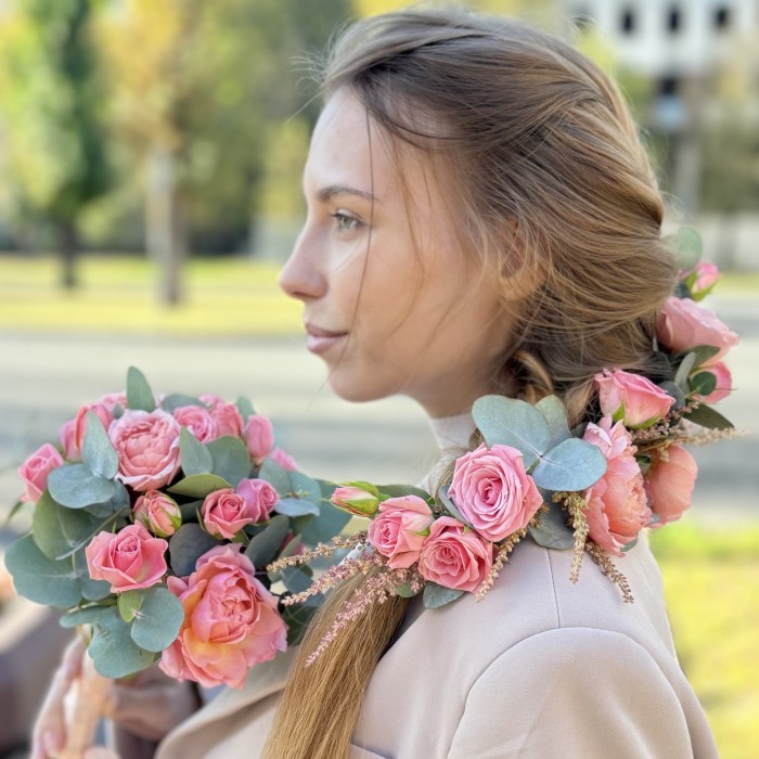 Украшение из цветов для прически с кустовой розой Джульетта