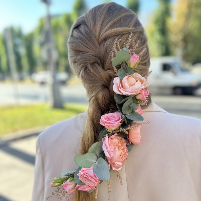 Украшение из цветов для прически с кустовой розой Джульетта
