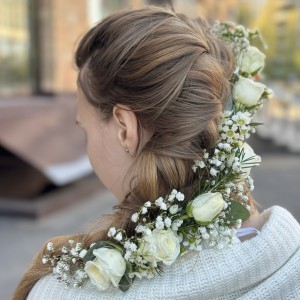 Украшение из цветов для прически с кустовой розой Сказочная Ночь