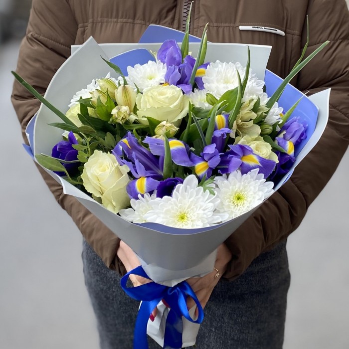 Весенний букет с Ирисами
