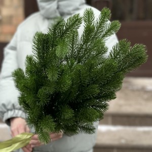 Ветка еловая искусственная