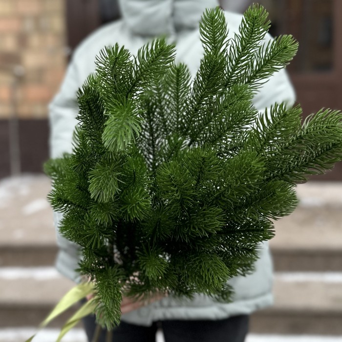 Ветка еловая искусственная