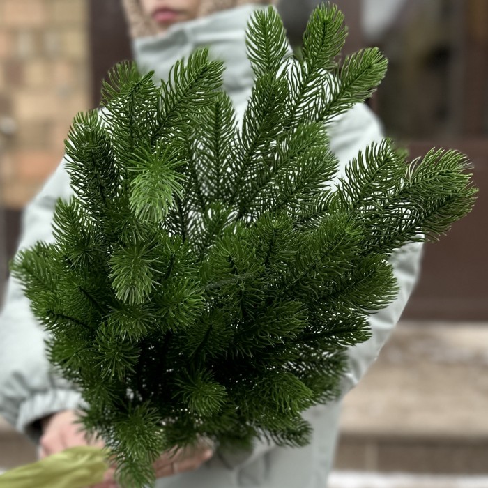 Ветка еловая искусственная