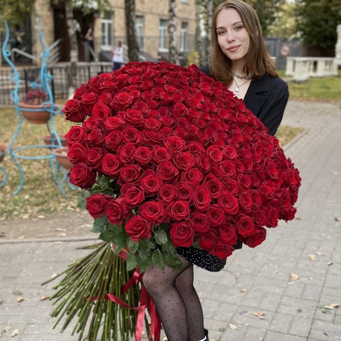 201 красная роза 120 см