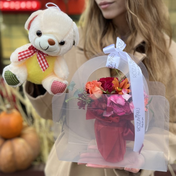 Мини-композиция в сумке яркий mix с мишкой