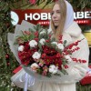 Зимний букет с хризантемой Яркая Ночь