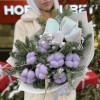 Зимний букет с лиловым хлопком